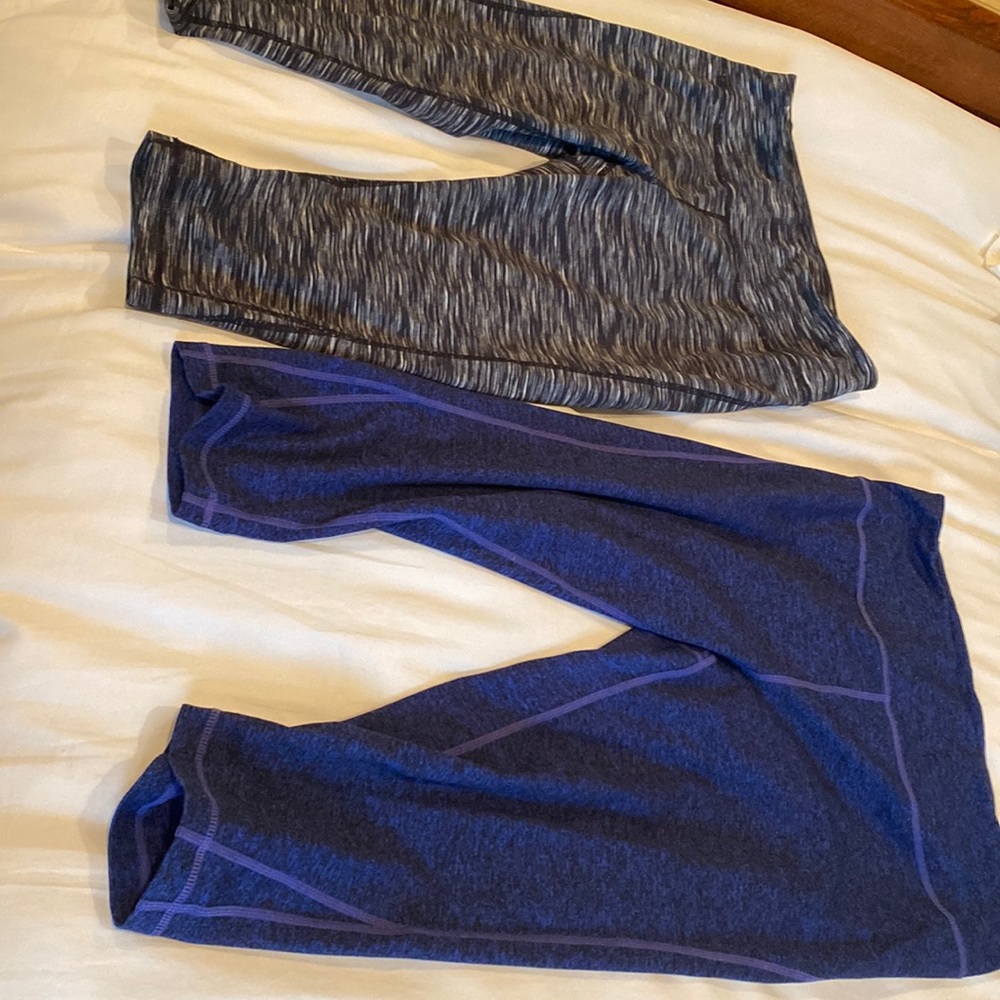 2 pairs of Zella crop pants